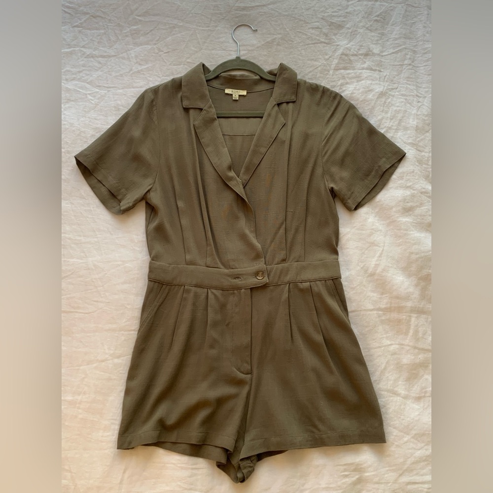 Kori America Army Green/Safari Romper Size Small with Pockets